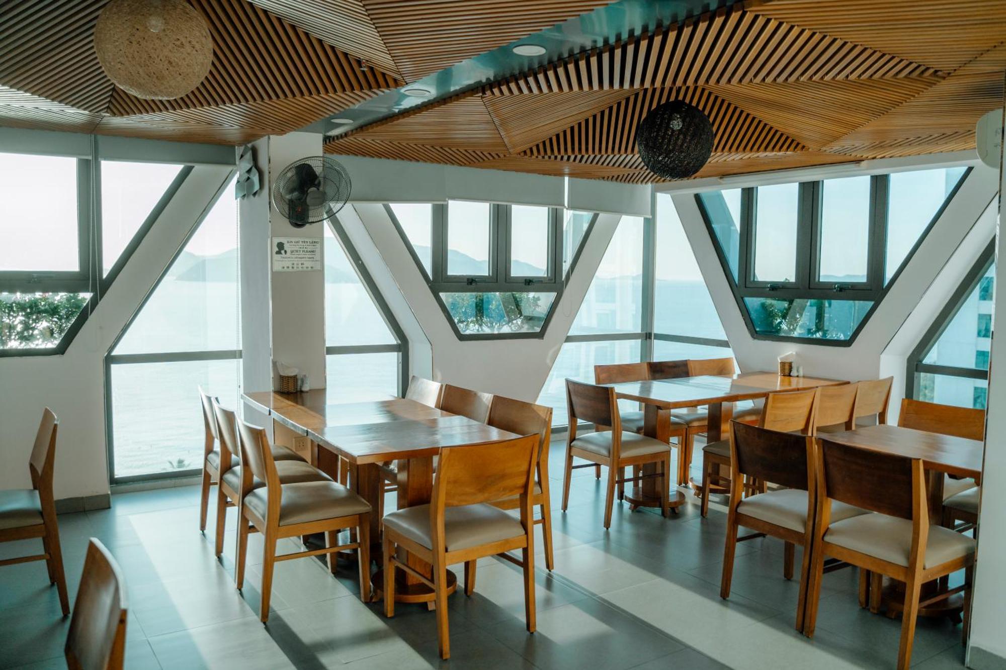 Venue Hotel Nha Trang Beach Екстер'єр фото
