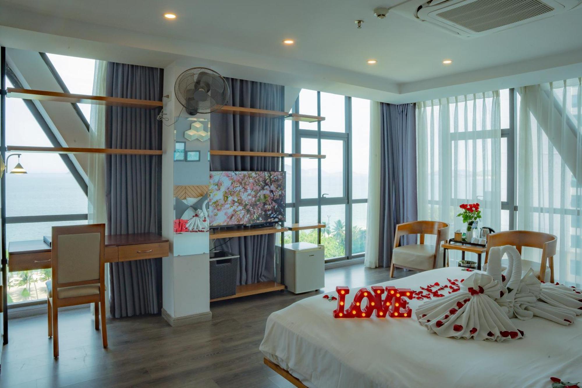 Venue Hotel Nha Trang Beach Екстер'єр фото