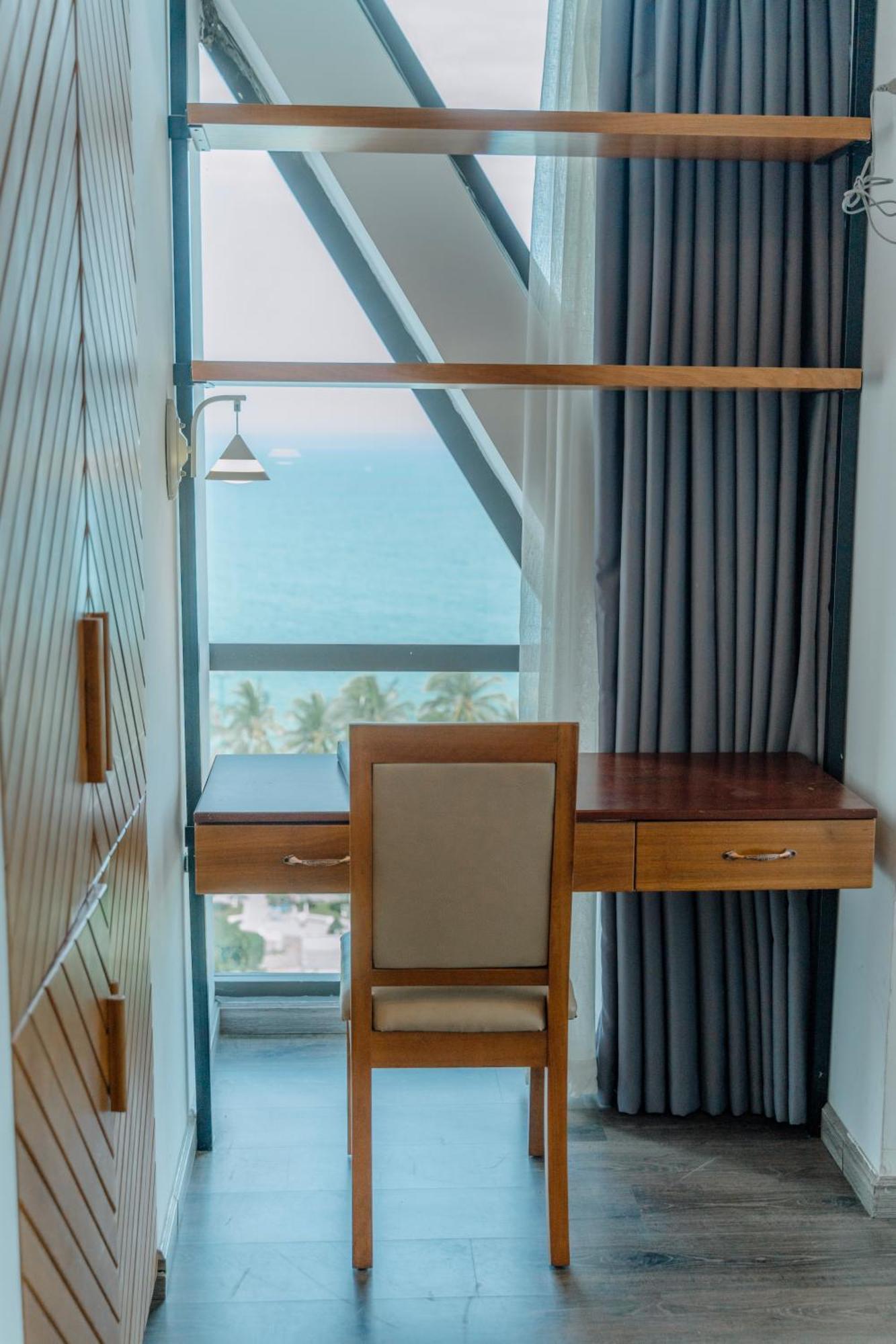 Venue Hotel Nha Trang Beach Екстер'єр фото